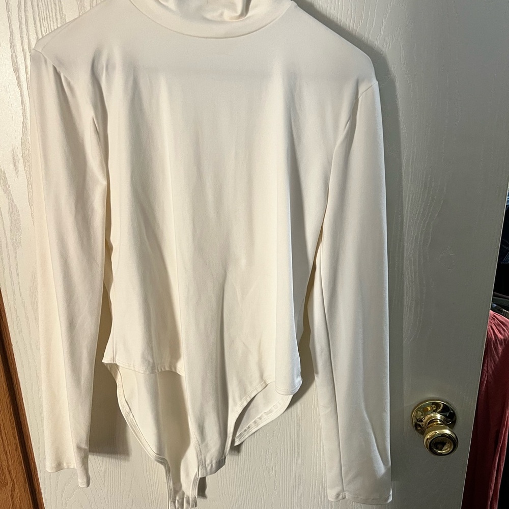 Zenana Outfitters Cream Bodysuit